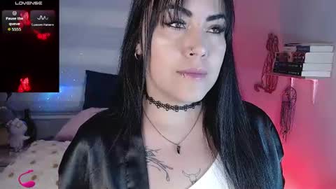 Snapshot of _any_ducan_ chatting on July 14, 2026, 9:47 am Angie online show from July 14, 2026, 9:47 am