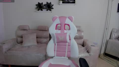    online show from April 23, 2026, 12:26 pm