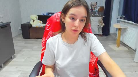 Snapshot of _arina_cox__ chatting on December 16, 2024, 5:43 pm Arina online show from December 16, 2024, 5:43 pm