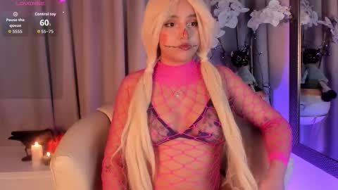 Snapshot of _artemish__ chatting on October 3, 2025, 5:15 am online show from October 3, 2025, 5:15 am