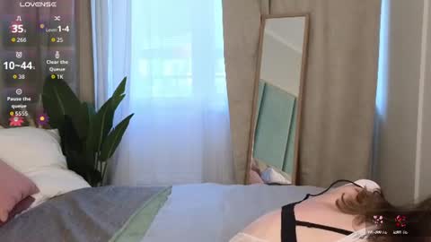 _ash_leyy_ online show from July 2, 2026, 1:27 am