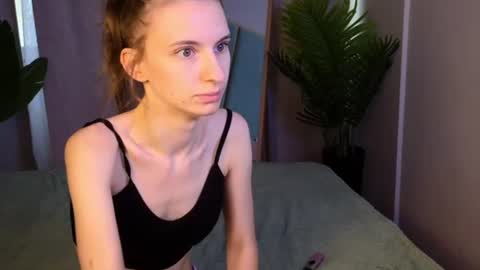 _ash_leyy_ online show from July 22, 2026, 1:30 am
