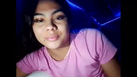 _asianslutyymikha_ online show from November 12, 2025, 9:14 pm