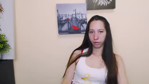 Snapshot of _astraia_ chatting on July 2, 2026, 7:36 am _astraia_ online show from July 2, 2026, 7:36 am
