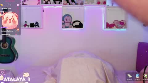 Snapshot of _atalaya_ chatting on May 25, 2026, 3:45 am independent model atalaya online show from May 25, 2026, 3:45 am