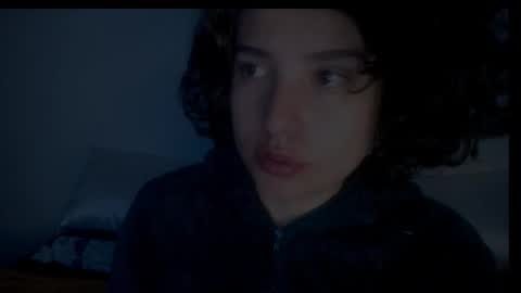 Snapshot of _atenea_golden chatting on February 6, 2025, 2:26 pm atenea online show from February 6, 2025, 2:26 pm