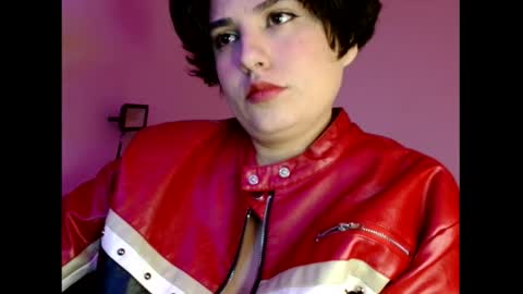 Snapshot of _atenea_golden chatting on November 20, 2025, 1:55 pm atenea online show from November 20, 2025, 1:55 pm