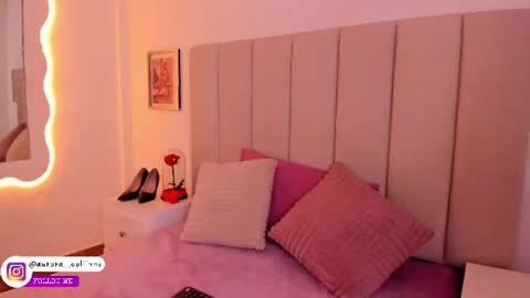 _aurora_collins_ online show from July 24, 2026, 2:48 pm
