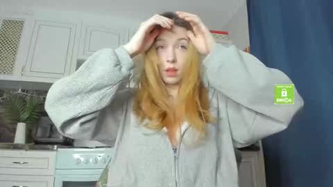 Snapshot of _axolot_ chatting on March 12, 2026, 10:49 pm Olivia online show from March 12, 2026, 10:49 pm