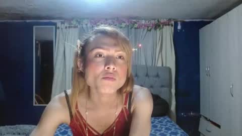 Snapshot of _azalea_65 chatting on October 30, 2025, 2:24 am _azalea_65 online show from October 30, 2025, 2:24 am