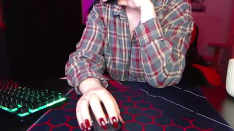 Snapshot of _badkarma_ chatting on November 13, 2025, 12:09 am Tiffany online show from November 13, 2025, 12:09 am