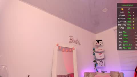 Andrea online show from October 8, 2025, 10:07 pm