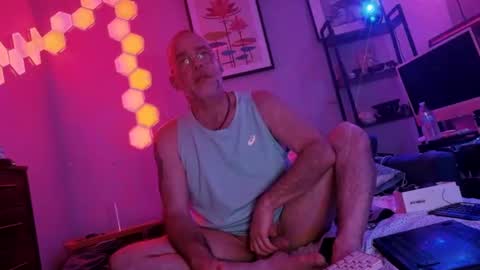 Chupa Bear online show from November 24, 2025, 8:14 am