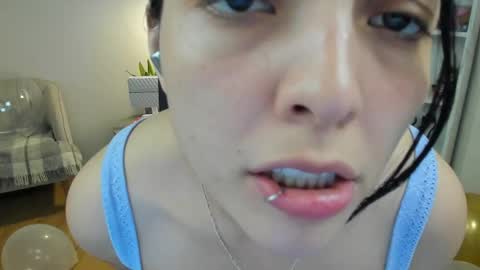 Snapshot of _bellaevans_ chatting on May 18, 2026, 4:51 am Bella Evans online show from May 18, 2026, 4:51 am