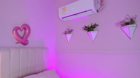 Hi guys i am Bianca  online show from March 6, 2025, 5:43 pm