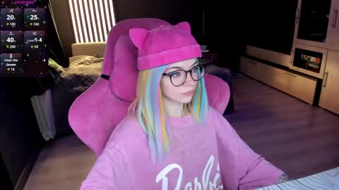 Snapshot of _black_fox__ chatting on May 25, 2026, 11:00 pm Olivia Subscribe to my Fansly - online show from May 25, 2026, 11:00 pm
