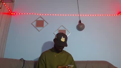 Snapshot of _black_stallion chatting on May 25, 2026, 6:36 pm Andrew online show from May 25, 2026, 6:36 pm