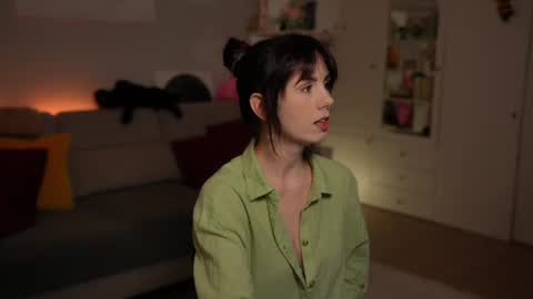 Snapshot of _blackbee_ chatting on June 28, 2026, 6:25 pm Lili online show from June 28, 2026, 6:25 pm