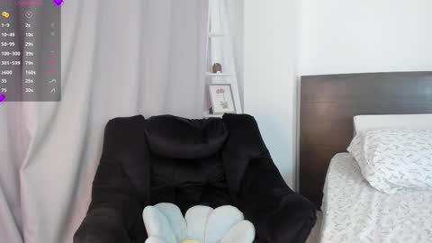 Mary online show from September 19, 2025, 2:51 pm