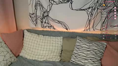 Snapshot of _blonde_barbie_ chatting on March 9, 2025, 9:36 pm Elizabeth online show from March 9, 2025, 9:36 pm