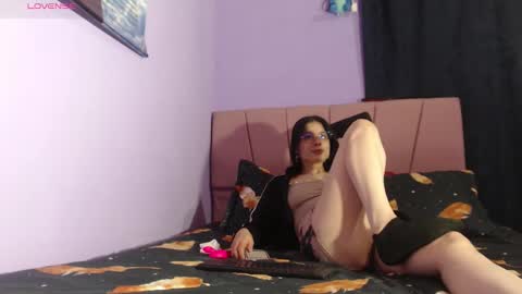 _boombom__ online show from February 25, 2026, 11:58 pm