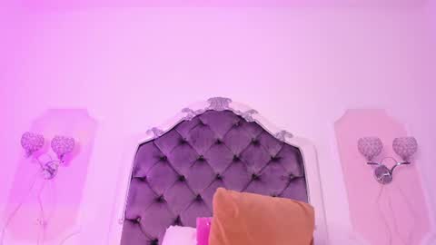 Brenda  online show from July 18, 2026, 7:39 pm