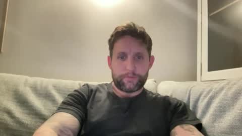 Snapshot of _british_hung_ chatting on November 4, 2025, 8:41 pm UK BigThick Cock online show from November 4, 2025, 8:41 pm