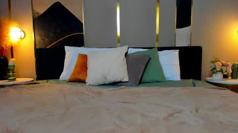 Snapshot of _bunnydollstella_ chatting on February 24, 2025, 4:05 am Stella online show from February 24, 2025, 4:05 am