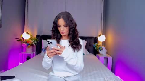 Snapshot of _carlawhite_ chatting on October 2, 2025, 3:46 am _carlawhite_ online show from October 2, 2025, 3:46 am