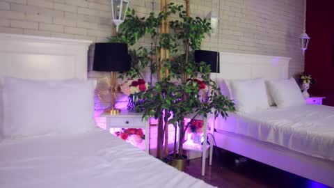 Snapshot of _carlawhite_ chatting on November 19, 2025, 4:45 am _carlawhite_ online show from November 19, 2025, 4:45 am