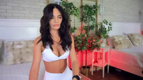 Snapshot of _carlawhite_ chatting on June 19, 2026, 3:33 am _carlawhite_ online show from June 19, 2026, 3:33 am