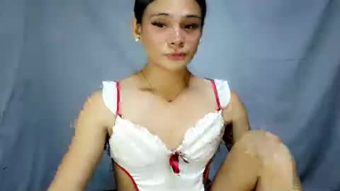 Kate flores online show from August 3, 2026, 1:38 pm