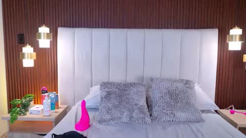 _cate_ online show from February 20, 2026, 8:42 pm