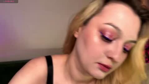 Christina Chris online show from June 23, 2026, 10:46 am