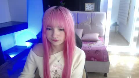 _charlotte_collins_ online show from May 2, 2026, 3:28 pm