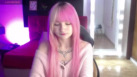 Snapshot of _charlotte_collins_ chatting on June 3, 2026, 3:39 pm _charlotte_collins_ online show from June 3, 2026, 3:39 pm