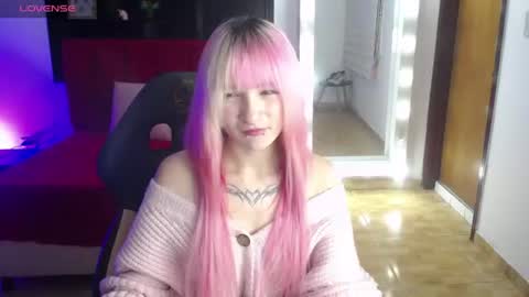 Snapshot of _charlotte_collins_ chatting on June 12, 2026, 3:11 pm _charlotte_collins_ online show from June 12, 2026, 3:11 pm
