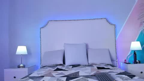 _cherry_fox online show from April 30, 2026, 12:55 pm