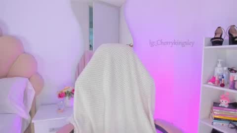 Snapshot of _cherrykingsley1 chatting on June 13, 2026, 6:33 am Cherrykingsley online show from June 13, 2026, 6:33 am
