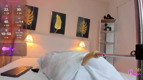 _cinnamon_star online show from January 16, 2026, 12:09 pm