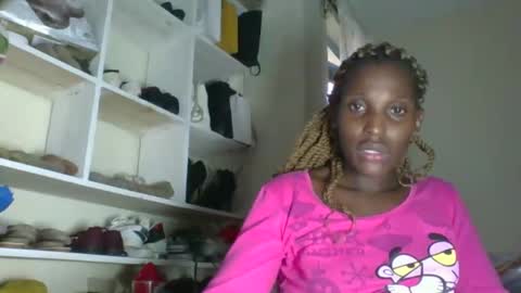 clara online show from April 25, 2026, 1:52 pm