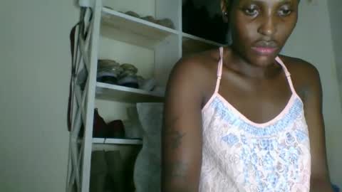 Snapshot of _clara01 chatting on May 25, 2026, 7:14 am clara online show from May 25, 2026, 7:14 am