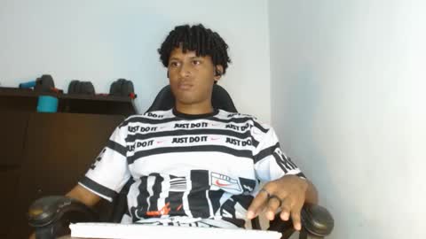 _cockpromise_ online show from October 23, 2025, 7:01 pm