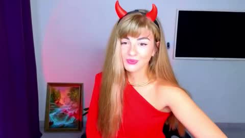 Snapshot of _comefeelme_ chatting on October 31, 2025, 6:20 pm D online show from October 31, 2025, 6:20 pm