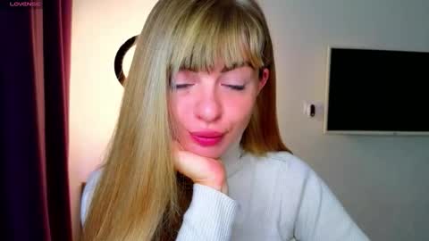 Snapshot of _comefeelme_ chatting on December 18, 2025, 3:34 am D online show from December 18, 2025, 3:34 am