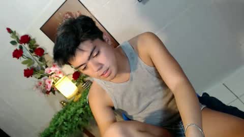 Snapshot of _cumwithrussel chatting on May 15, 2026, 11:56 pm Russ online show from May 15, 2026, 11:56 pm