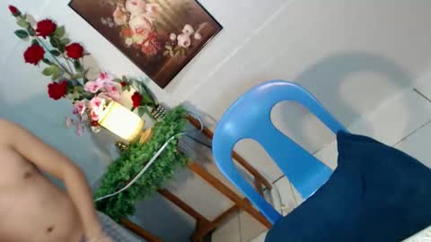 Snapshot of _cumwithrussel chatting on May 23, 2026, 1:11 am Russ online show from May 23, 2026, 1:11 am