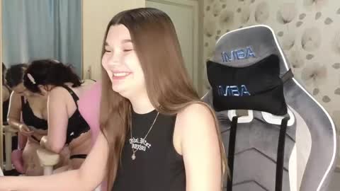 Snapshot of _cute_ice chatting on May 17, 2026, 9:06 am _cute_ice online show from May 17, 2026, 9:06 am