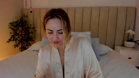 Snapshot of _dara_ chatting on December 13, 2024, 12:53 am Dara online show from December 13, 2024, 12:53 am