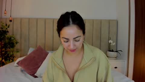 Snapshot of _dara_ chatting on January 21, 2025, 11:24 pm Dara online show from January 21, 2025, 11:24 pm